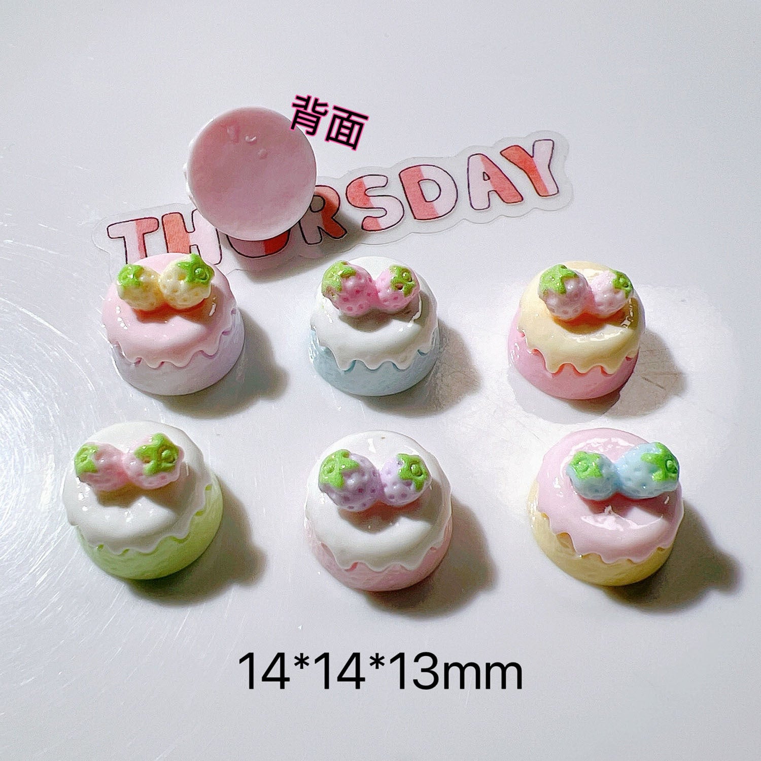 DIY Handmade flat-backed embellishments for children's hair accessories, shoe decorations, and pendants in the shape of a three-dimensional strawberry cake Secondary image