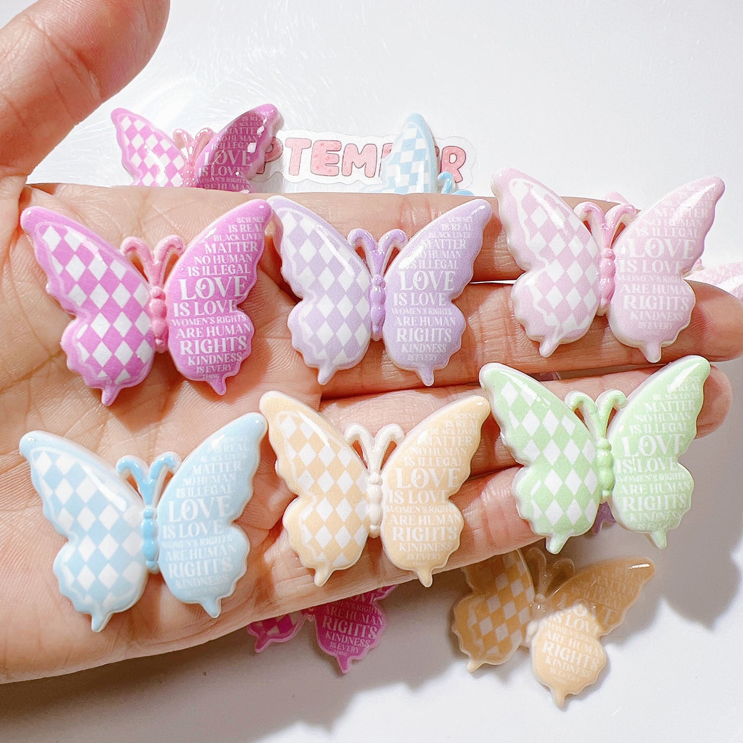 b89588ce-2ced-43fd-8c79-392430c50c9e Main image