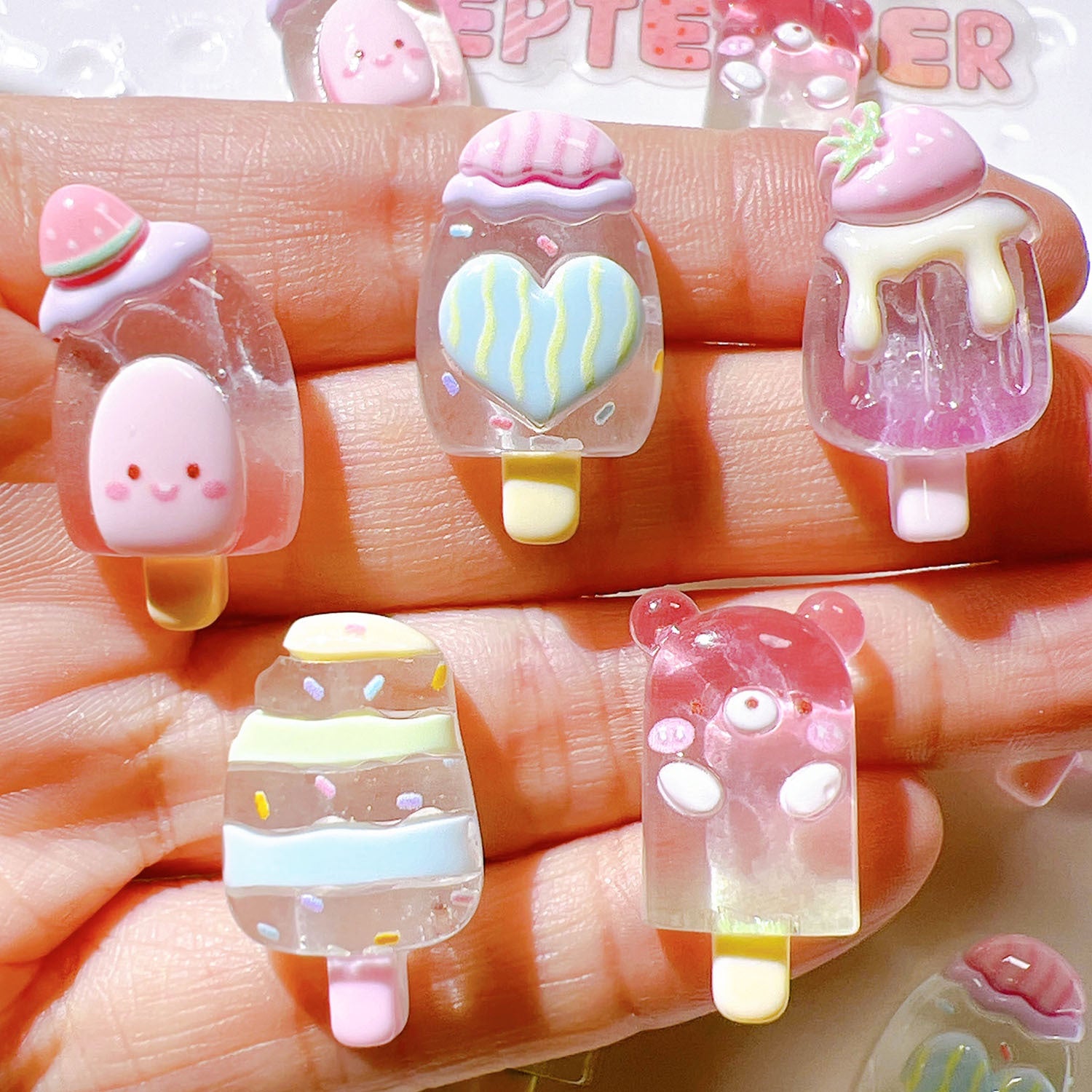 e2410f3f-5e54-4757-8ff2-0a05ce7c0db4 Main image