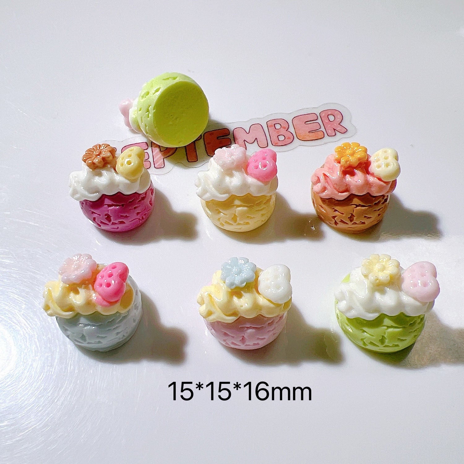 DIY Flat-bottomed children's shoe decoration patch, pendant, small 3D heart flower cake Secondary image