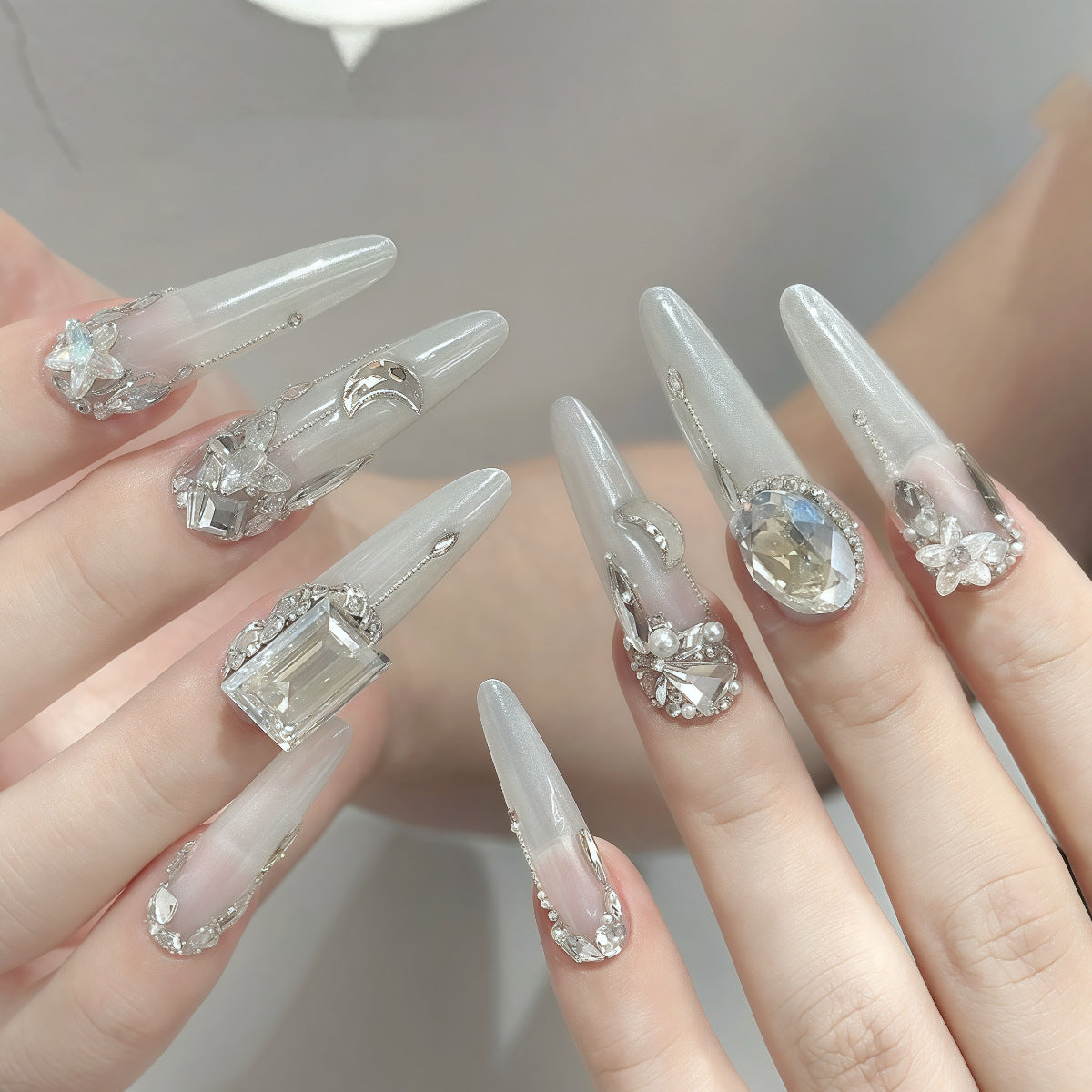 b584de35-fa1a-4f3d-8178-59947c834d2e