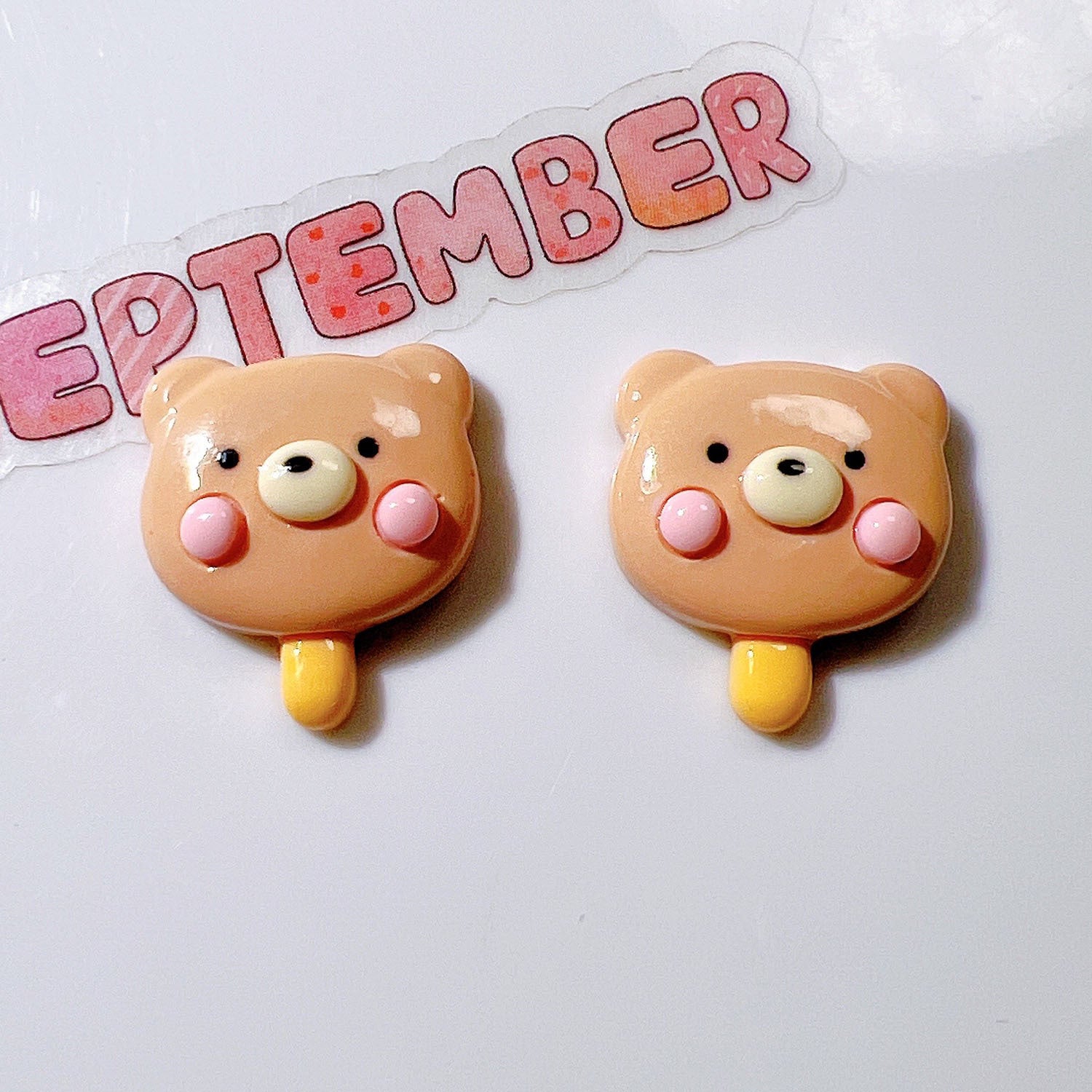 b6c884c1-9f3f-438b-b687-e424226d2923