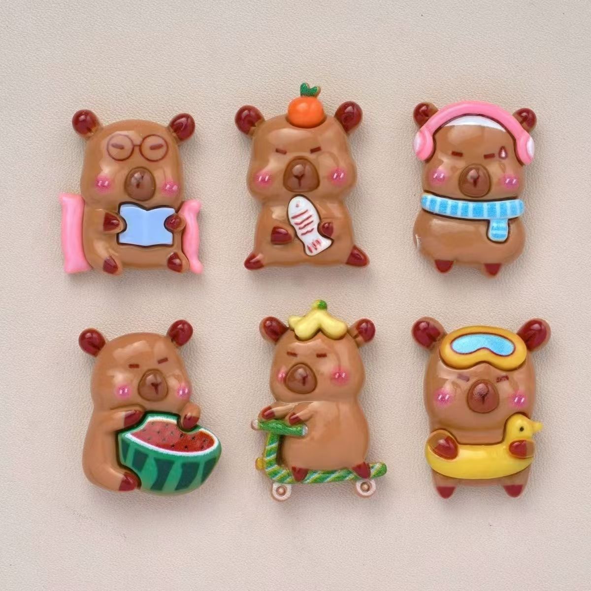 Glossy cartoon animal bear and capybara hair clips, hair ties, claw clips, cream glue DIY accessories for listening to music, eating watermelon, and reading books Secondary image