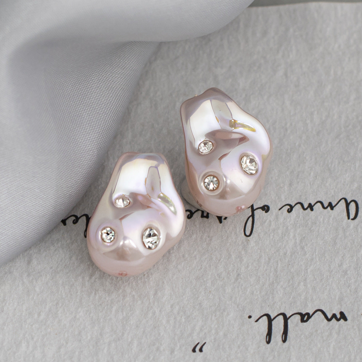 3f18a06b-9855-4d99-a761-f4b15554f3a9