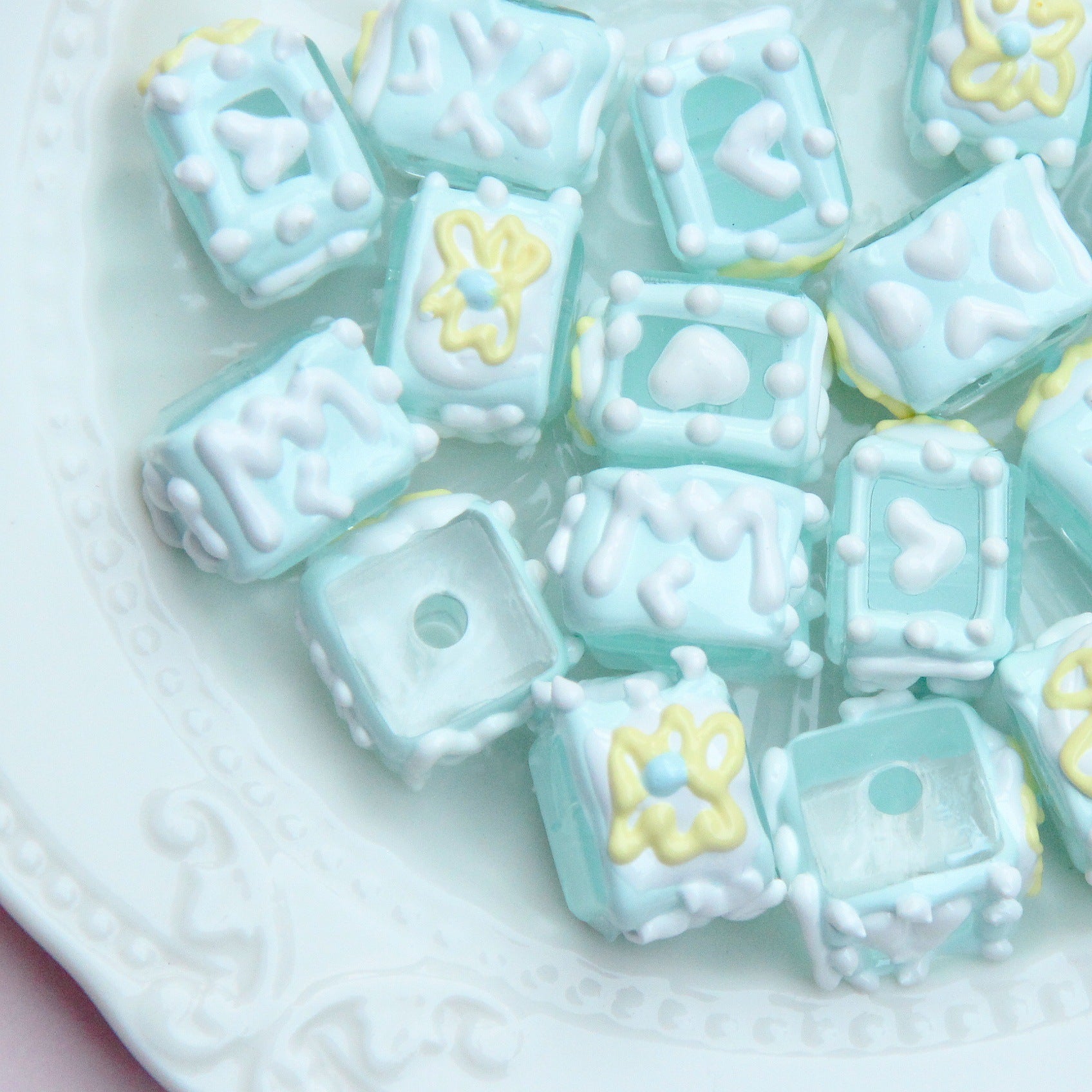 ef642776-fe62-4c6b-9315-c915fe4dcaa4