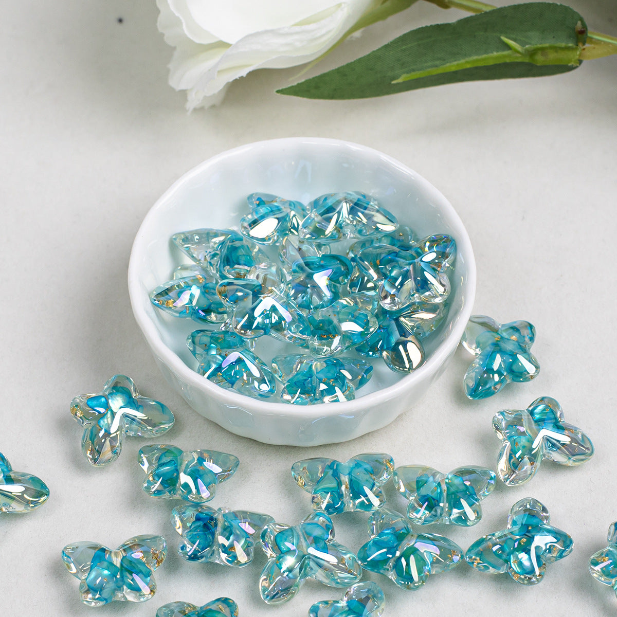 Resin mother-of-pearl faceted butterfly three-dimensional high-gloss electroplated through-hole loose beads for handmade crafts diy Bracelet Accessories Secondary image