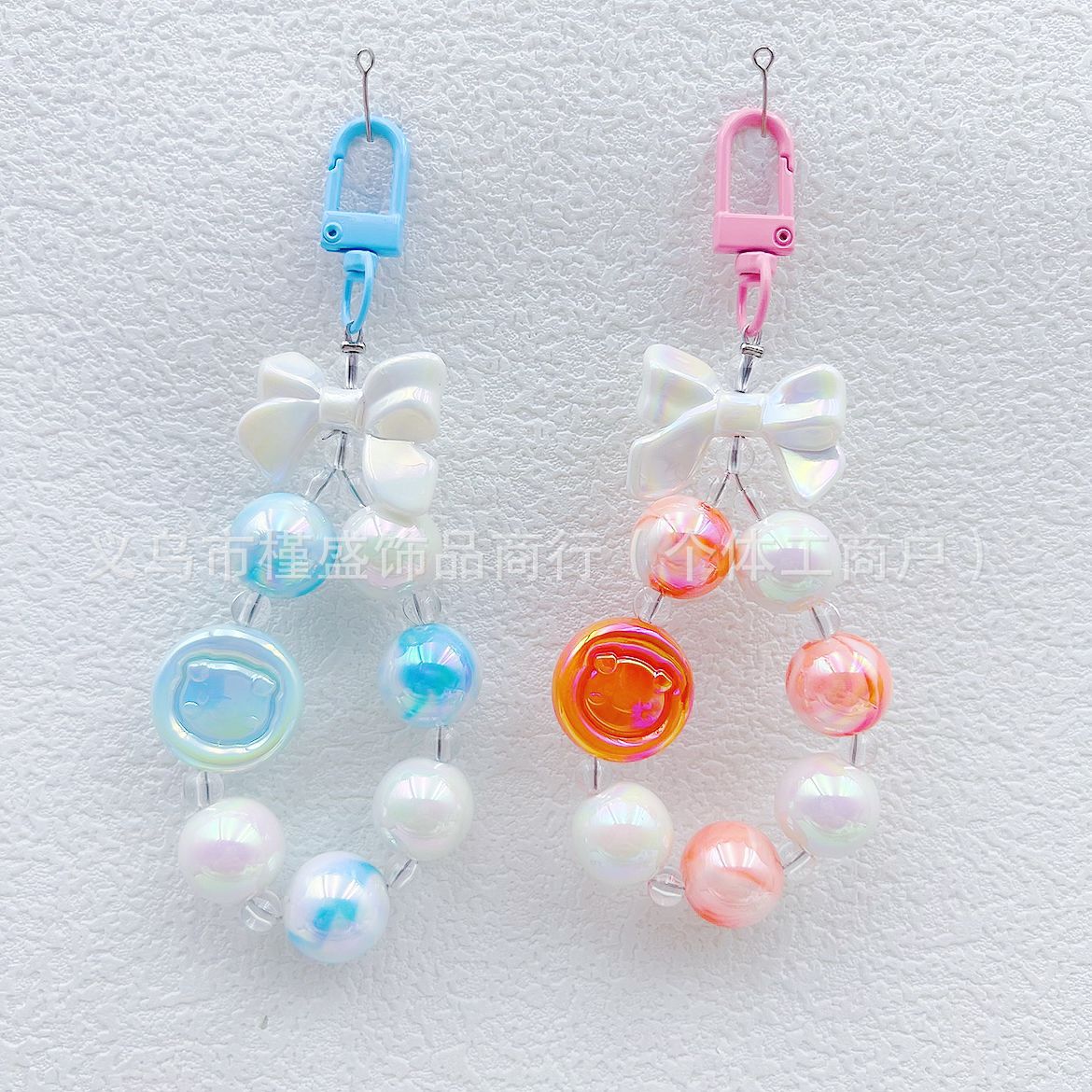 漫画豚カルシウムタブレットショート電話チェーンペンダントキャンディカラービーズ車キーホルダーイヤホンバッグ小さなペンダント サブ画像