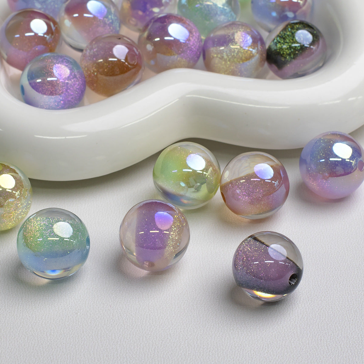 Two-tone honey-colored beads with electroplated fine shimmer, scratch-resistant resin loose beads diy Mobile phone chain accessories Secondary image