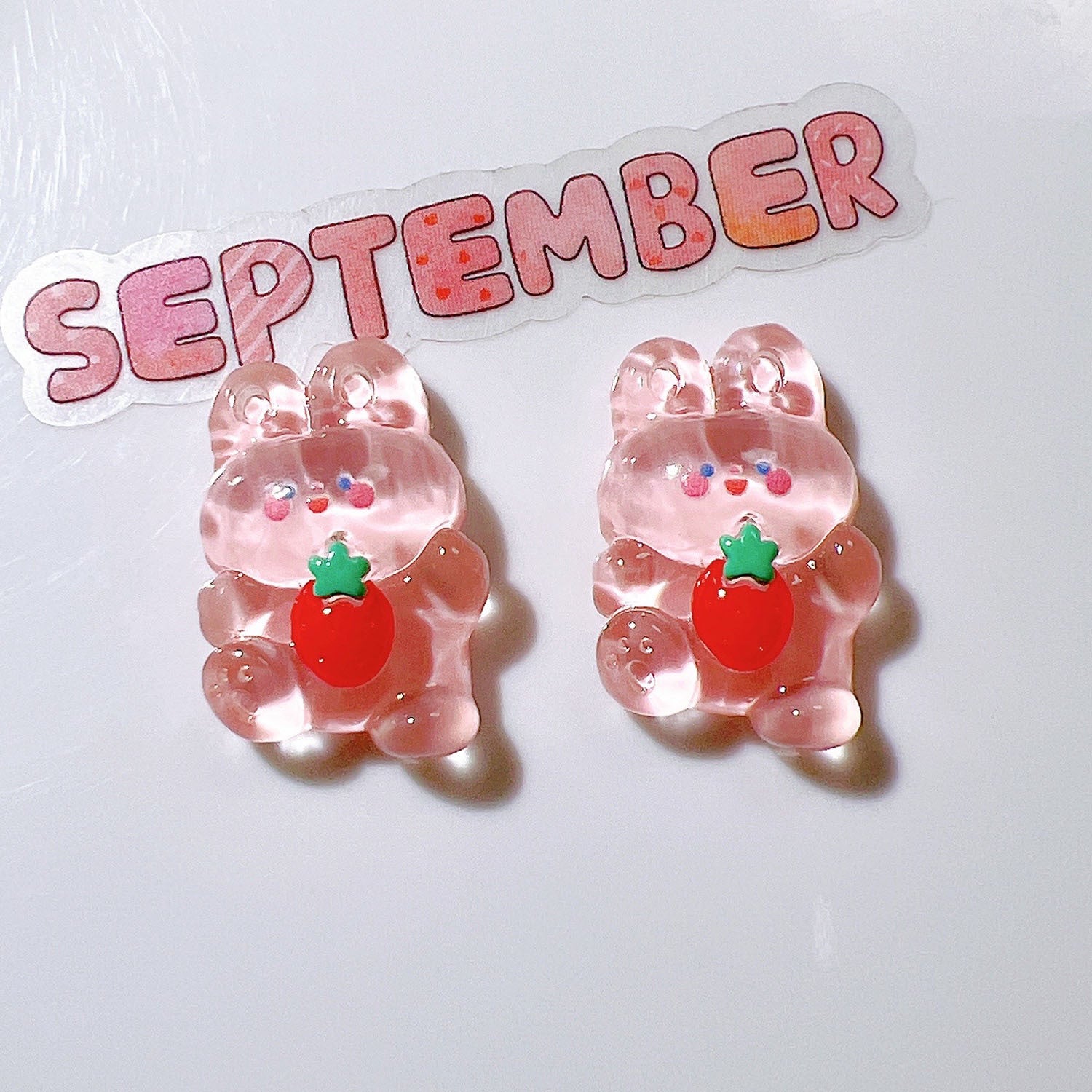 c6e69687-a38e-4494-bb4b-d96887dfe60b