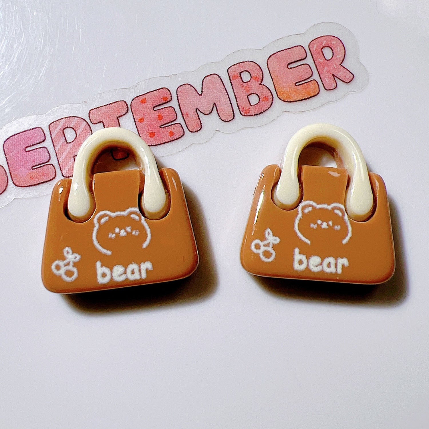 d2190880-215d-4d51-908a-b9c24257cacd