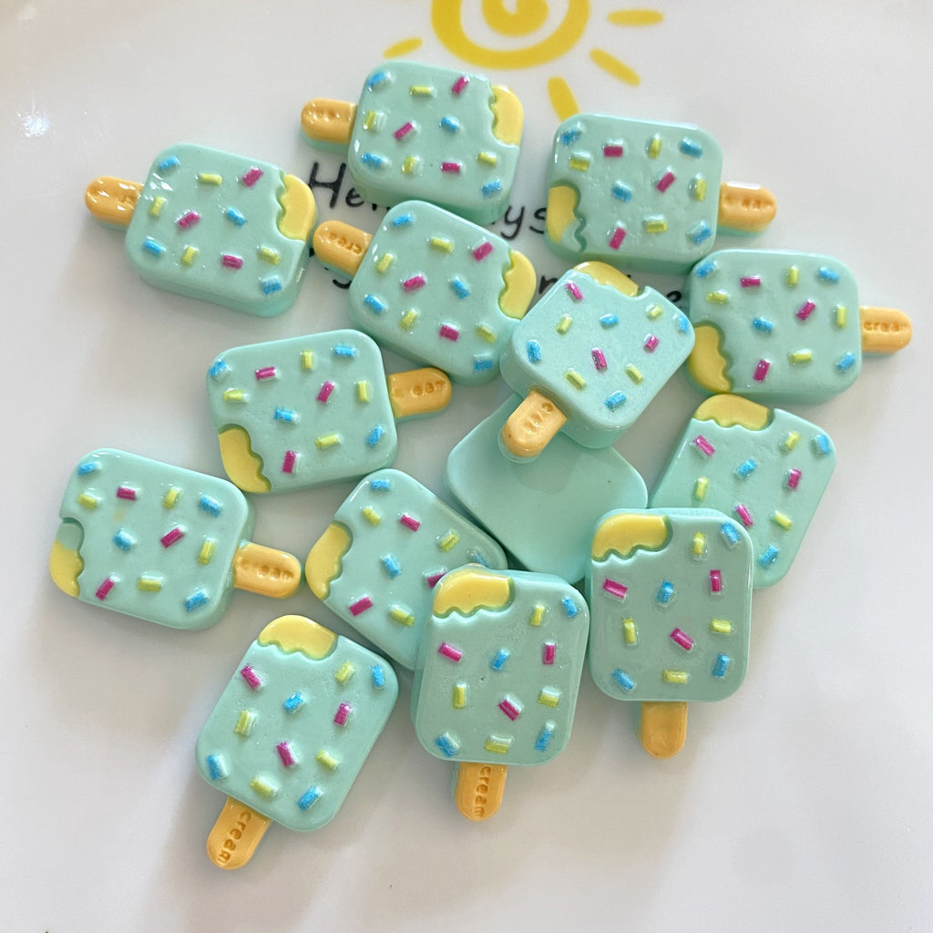 f1fdb689-8772-4b67-bca9-1138a351a707