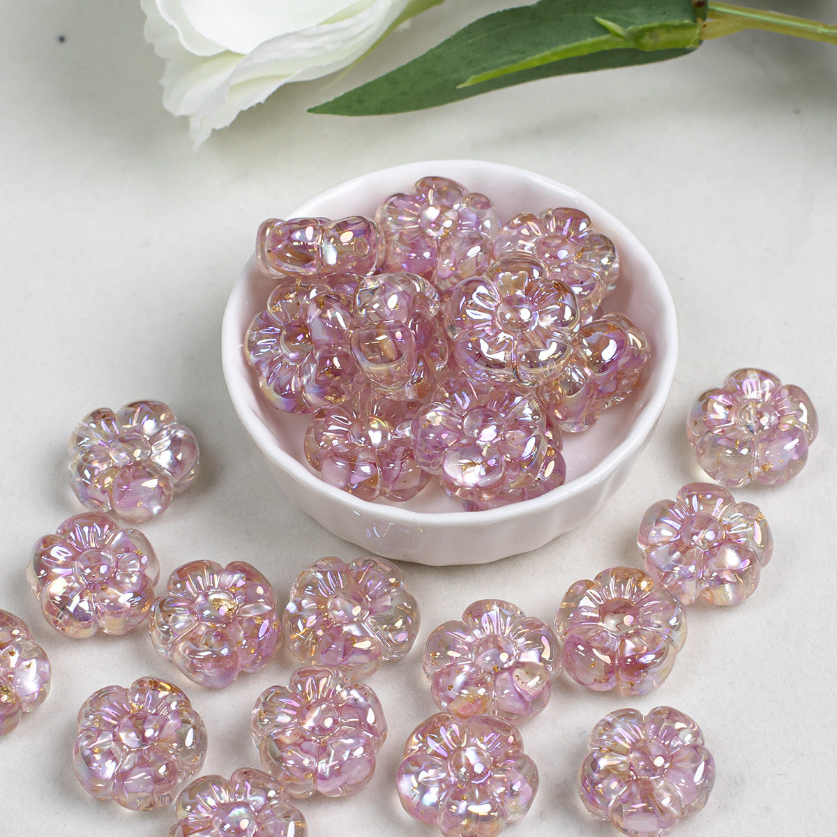 Resin mother-of-pearl plum blossom chubby little flower electroplated through-hole loose beads diy Bracelet accessories Secondary image