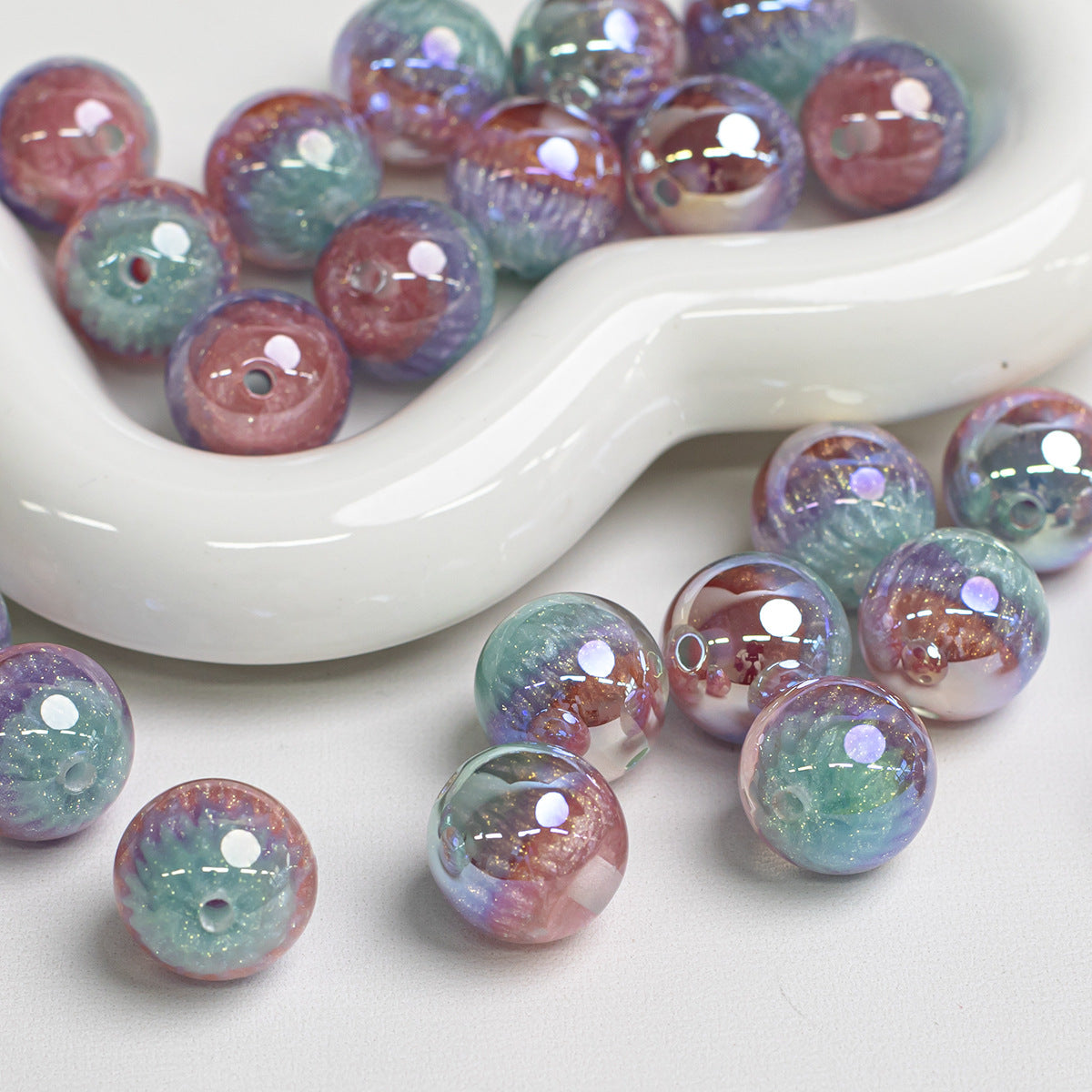 16mm Oil painting night pearl gradient color resin through-hole loose beads diy Mobile phone chain accessories Secondary image