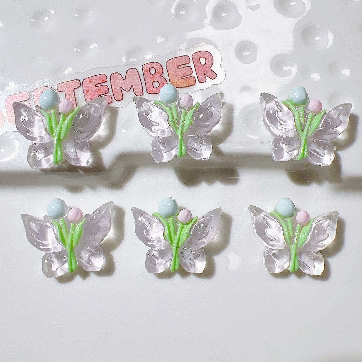 78270134-c0b8-4bdb-8c1d-273b3425c68f