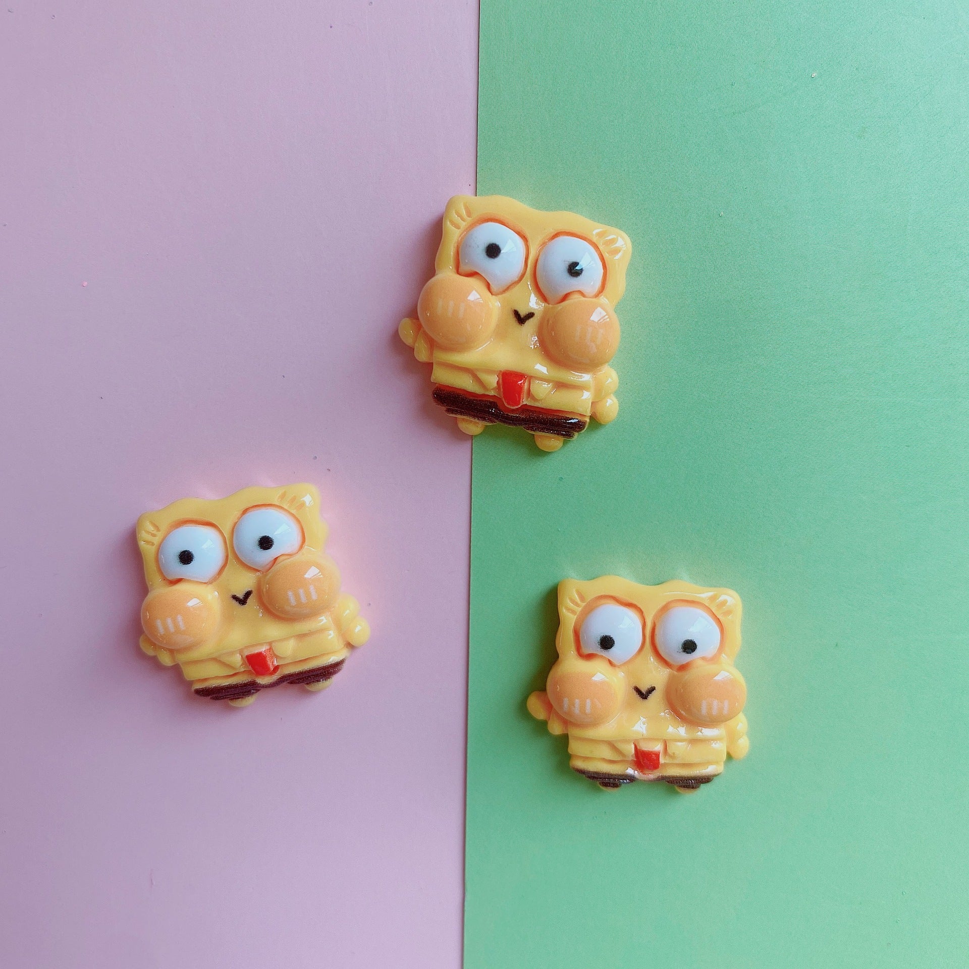 Glossy SpongeBob cartoon resin accessories for DIY cream glue phone cases, water cups, children's hair clips, and hair accessories materials Secondary image