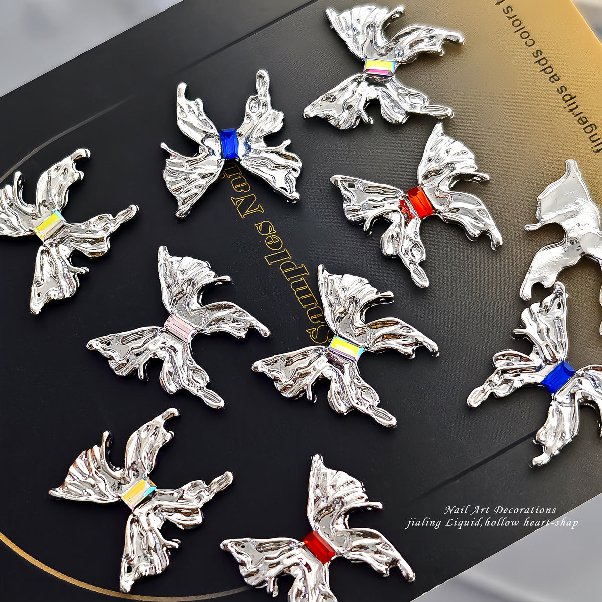 Liquid large butterfly nail art accessory, three-dimensional dark style metal butterfly with rhinestones for nail decoration Secondary image