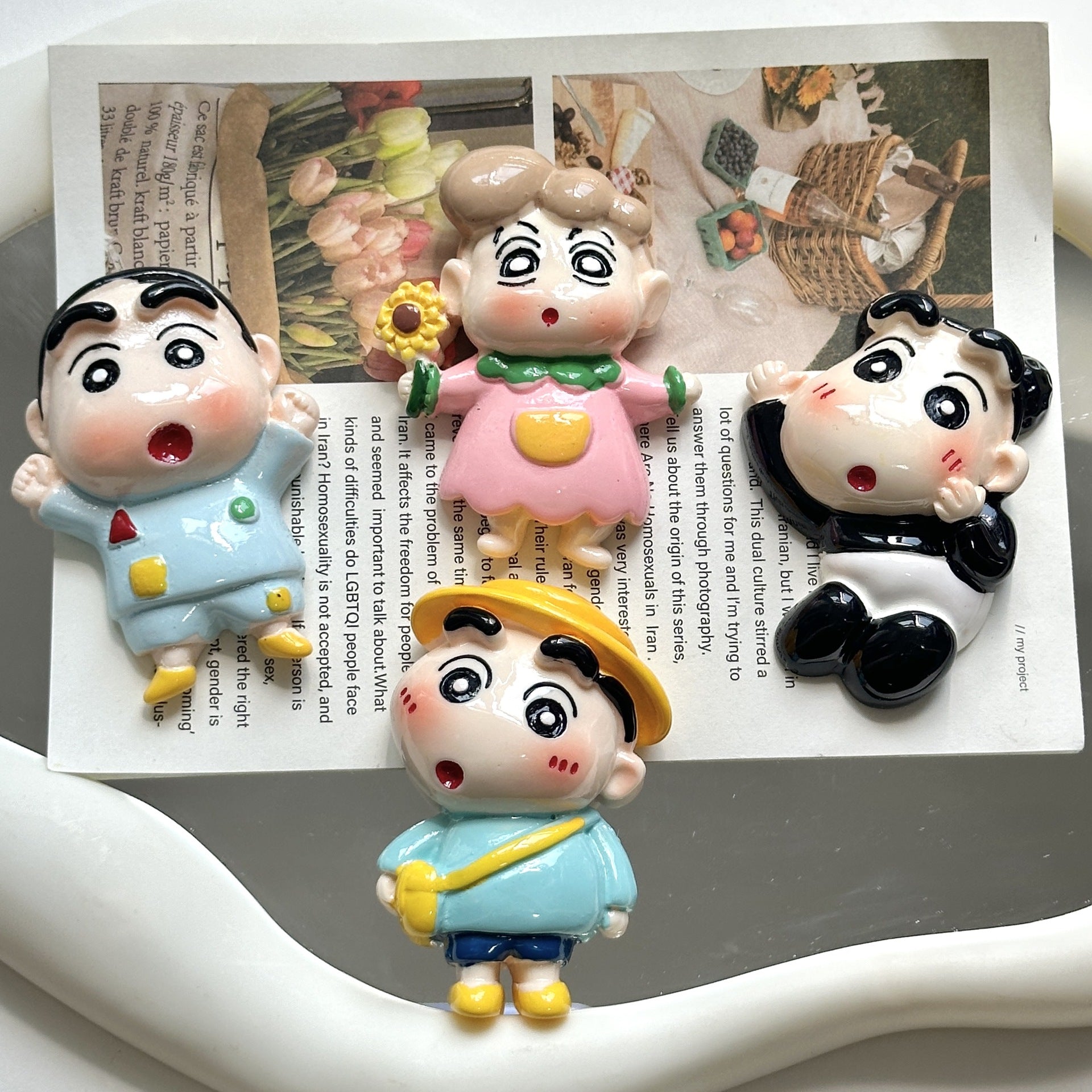 Large cartoon creative cute Shin-chan resin accessories for DIY phone cases, clogs, refrigerator magnets, and keychains Secondary image