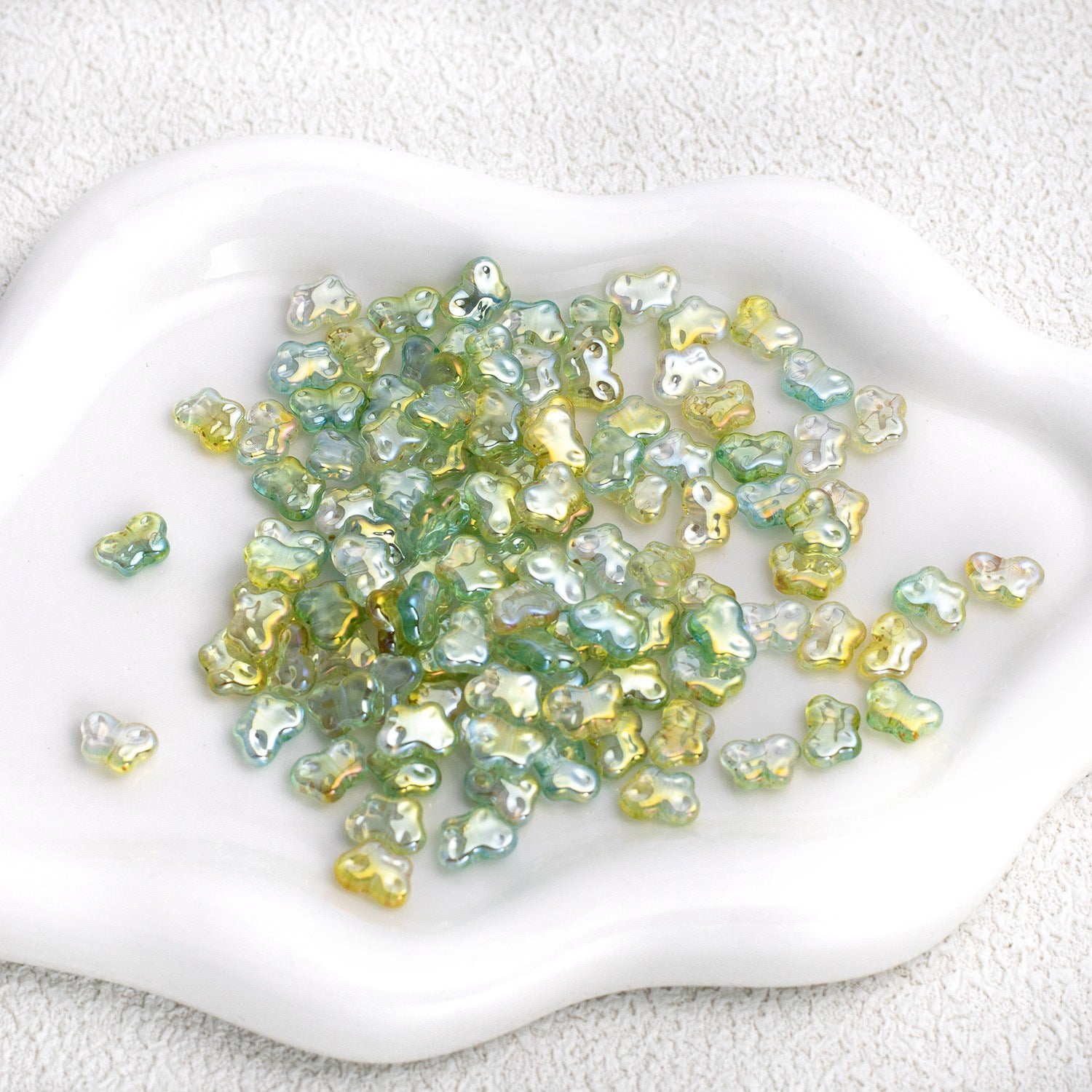 d1b3bfed-59d7-4eb4-8852-11afd8d63666