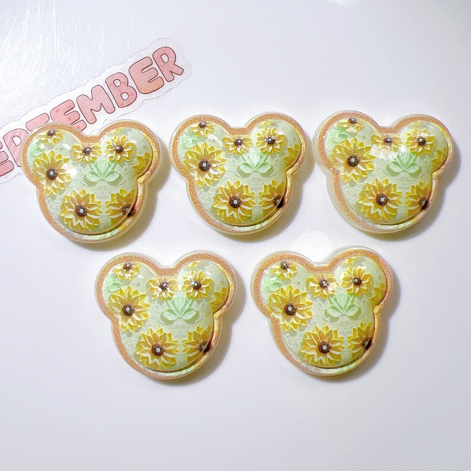 aa1a0e79-c29f-427d-b06e-a604079d5785