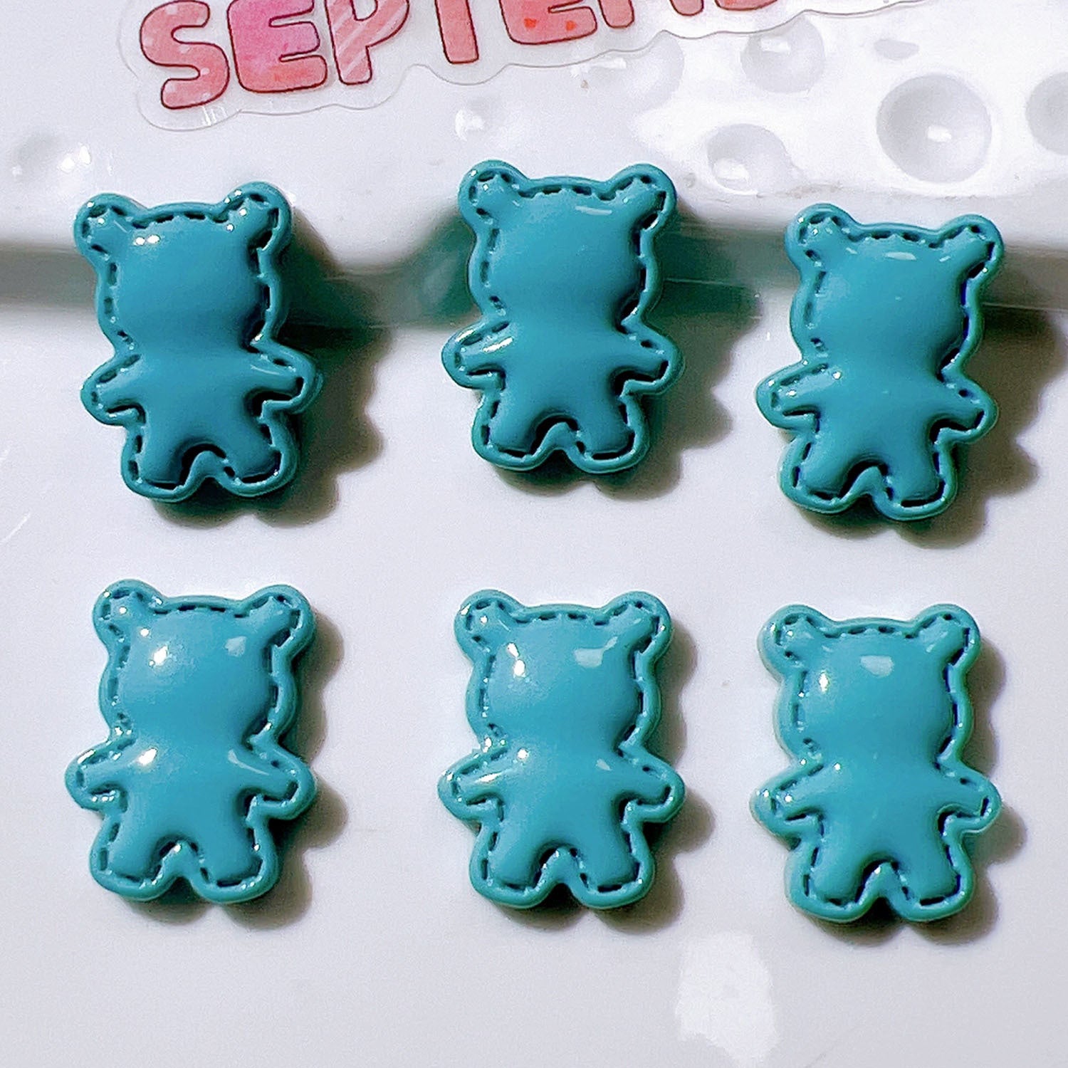 b6d5683d-9af0-4b09-9099-635c7309c707