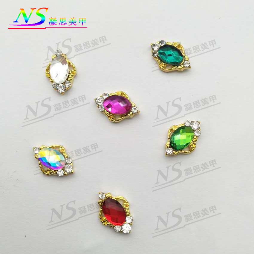 Nail art accessories high-end six-compartment box with large nail stickers, alloy diamond-encrusted nail art sticker box Secondary image